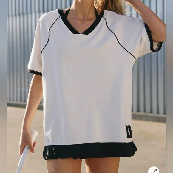 WILL BE GONE SOON) NNWOT) "Baseline Solid tee black/white - Picture 15 of 16